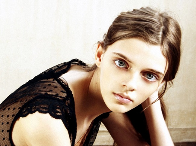 Модель Маша Тельна – "ельф з космічними очима"